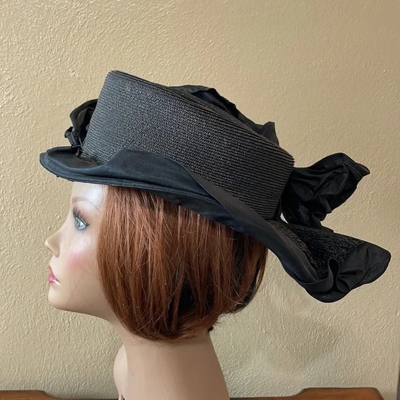 Vintage suffragette style hat (1915) black woven hat with black statement bow - Picture 2 of 11